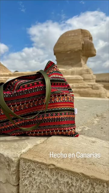 Bolso Tamyraki — origen: , 
